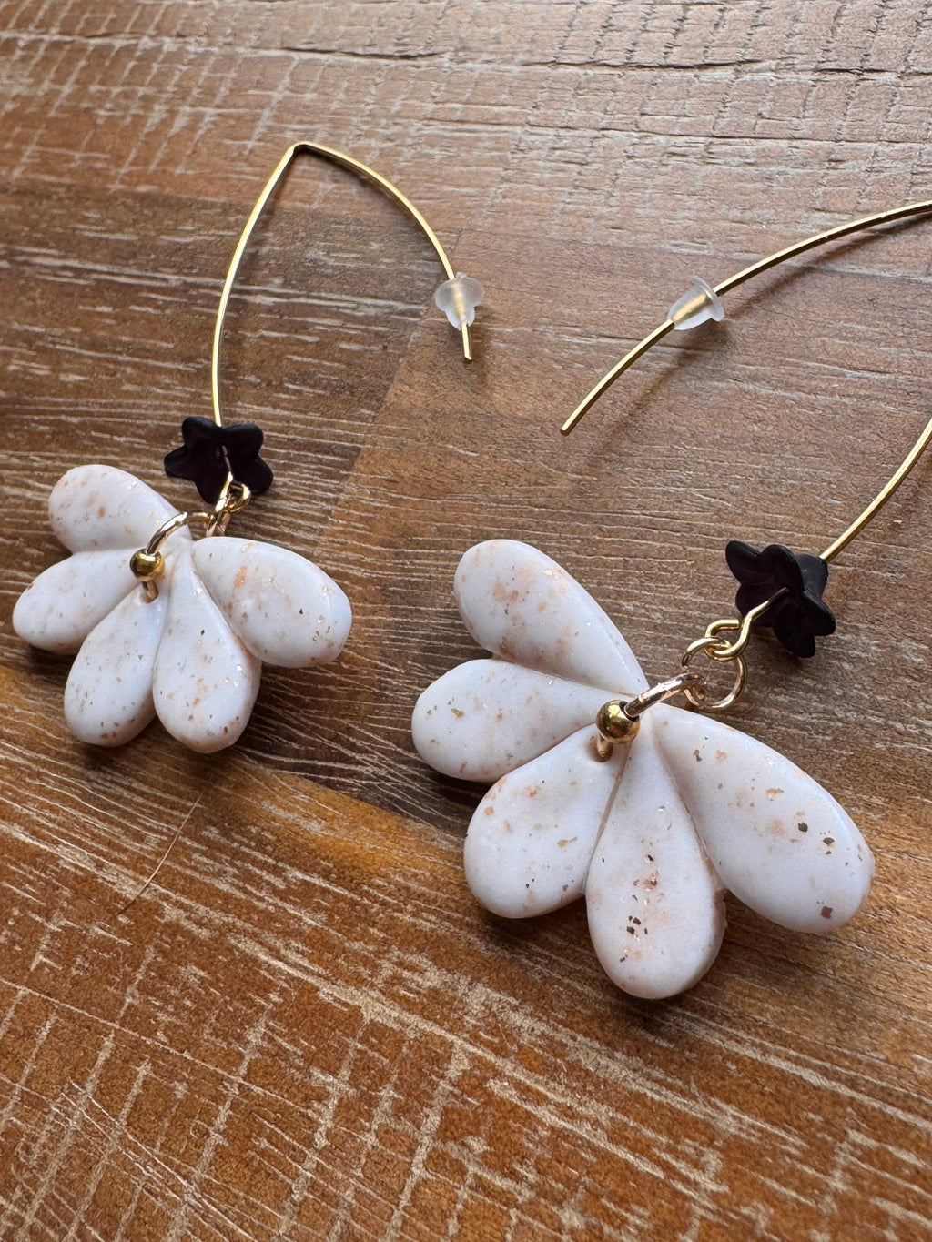 Boucles d’oreilles – Pétales & Ombre